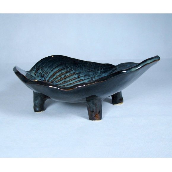 Pottery Dish Bowl Made From Hosta Leaf Impression Artist Created Handmade - Picture 3 of 7